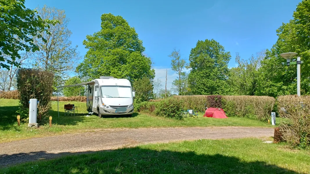 CAMPING LES GENÊTS DU MORVAN