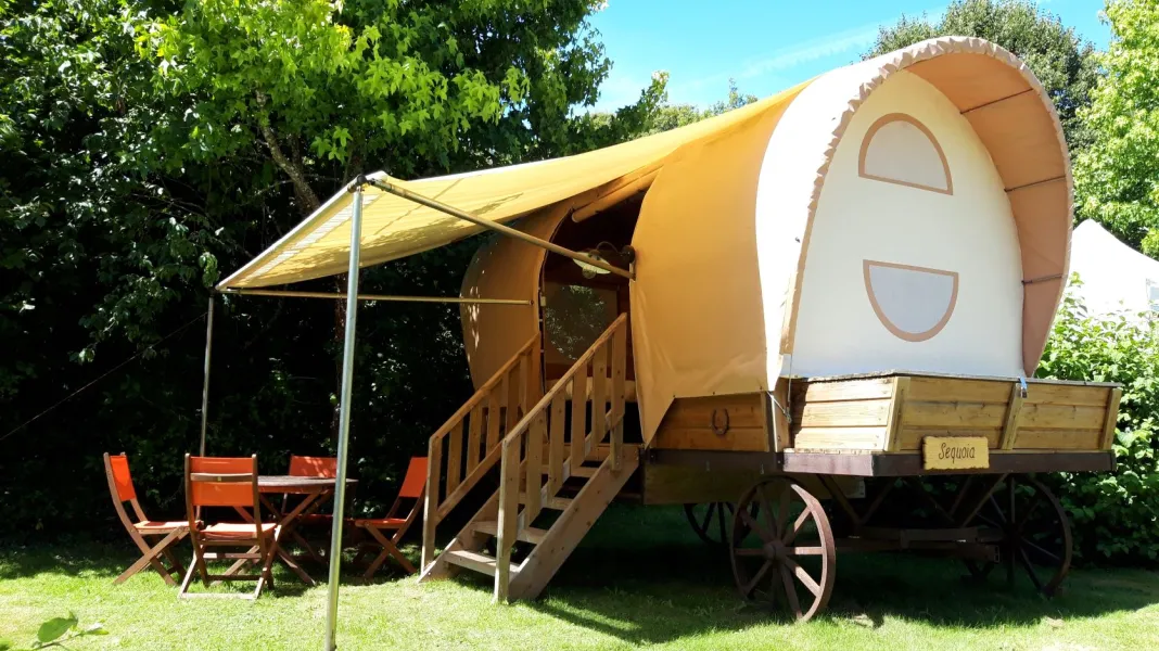 CAMPING LE PETIT BOIS